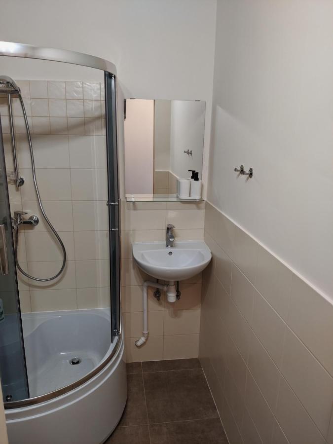 Niedru Apartamenti Liepaja Exterior photo